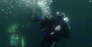 Tim Collins deep diving